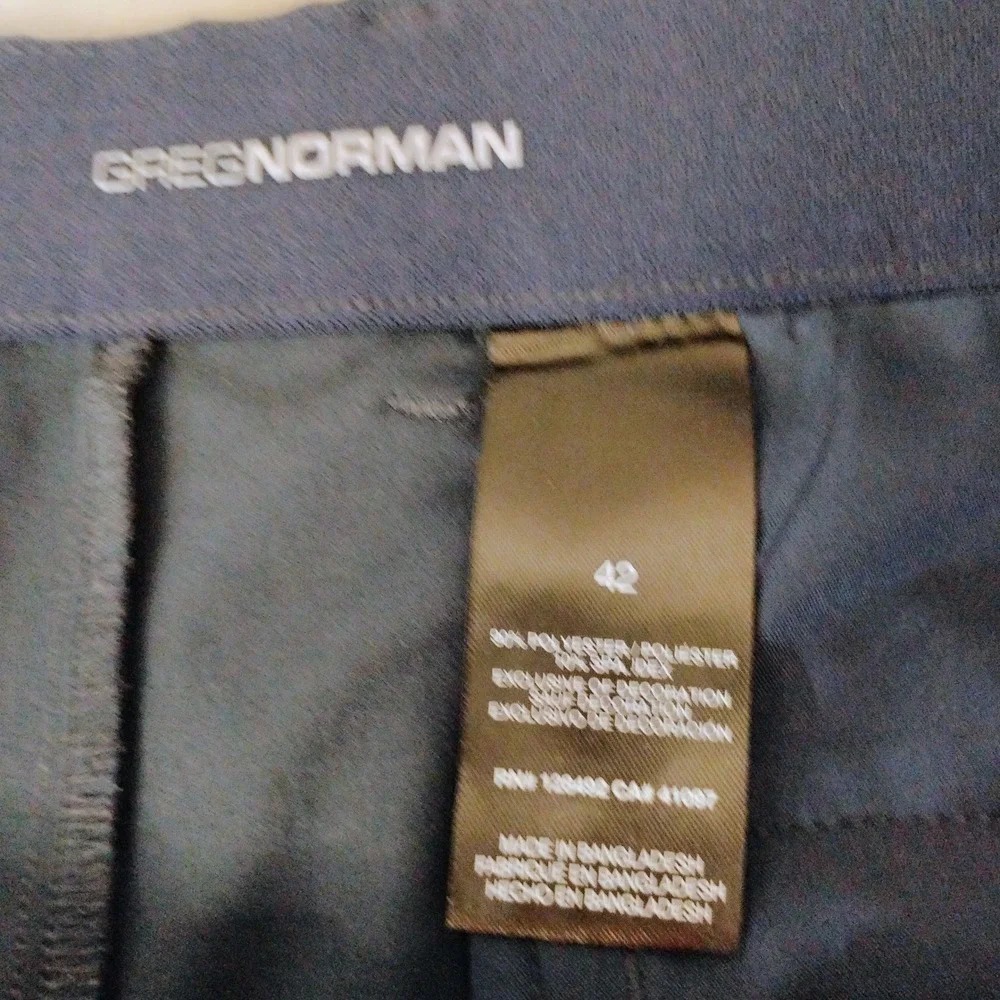 Greg Norman Mens Golf Shorts Size 42 Navy Blue Shark Logo Performance Stretch